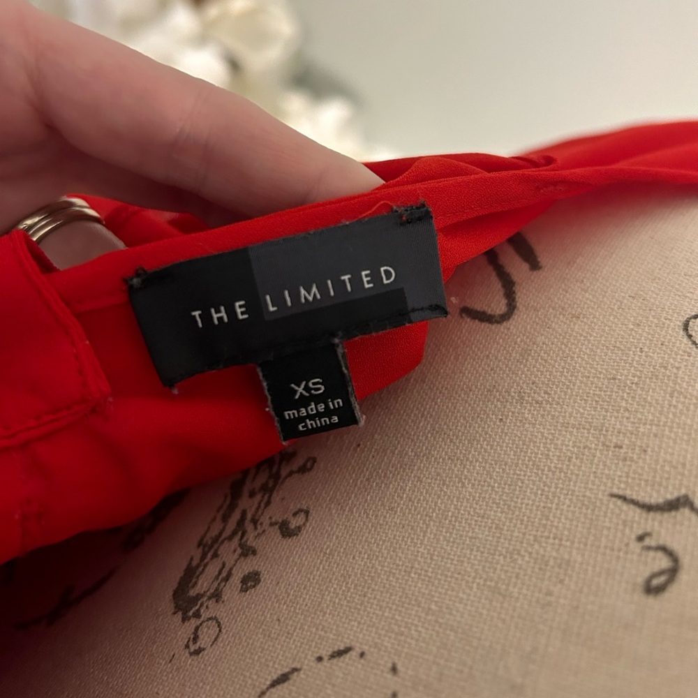 Express Red Bow-back blouse - Picture 5 of 6
